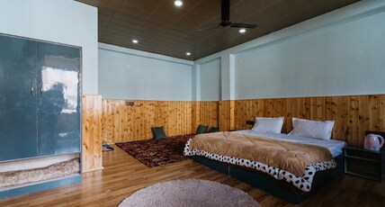 Old View Stay | Leh Market Room Type - Family Room with Private Kitchen
