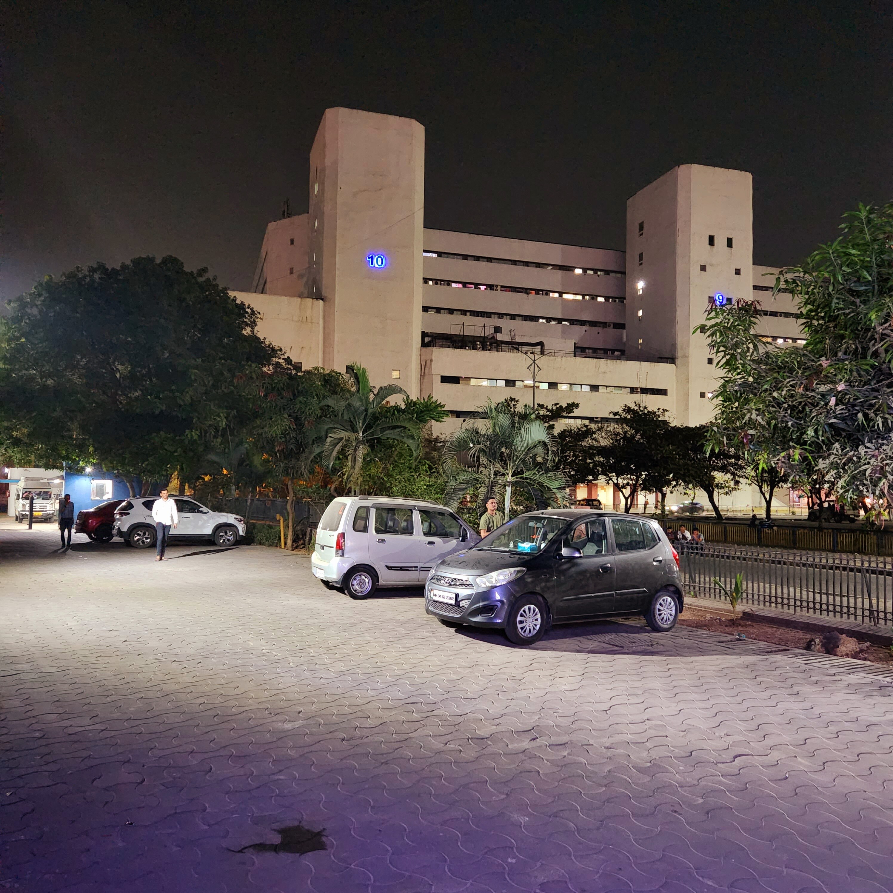 Rahul Men's AC Dormitory - Tap to explore photos