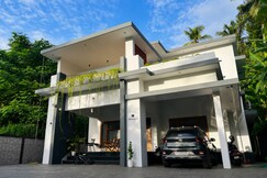 South Elegance Luxury 3BR Villa | Mahe/Tly