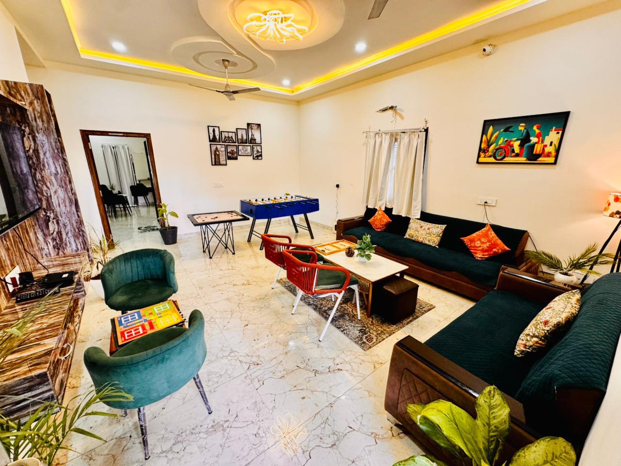 Ara Villa Queen |Entire 5 BHK with Private Pool - Tap to explore photos