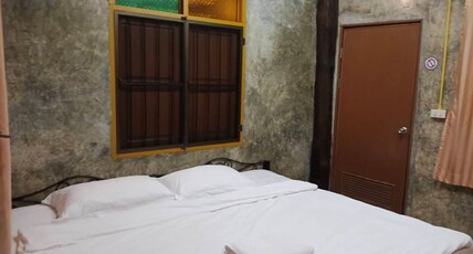 Collection O Baan Elephant Home Room Type - Private Double room with shared washroom
