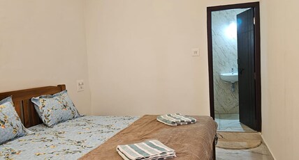 Rock finch Holiday homes Room Type - Standard Ac room 202