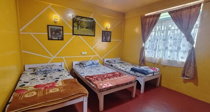 D Cloud Guesthouse Room Type - Triple Bedroom 