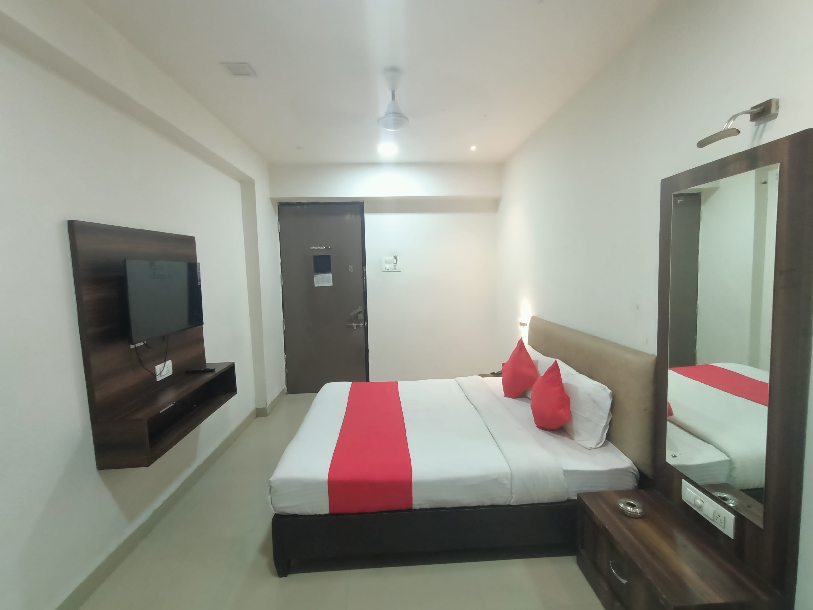 Hotel Stay Inn Kalyan - Tap to explore photos