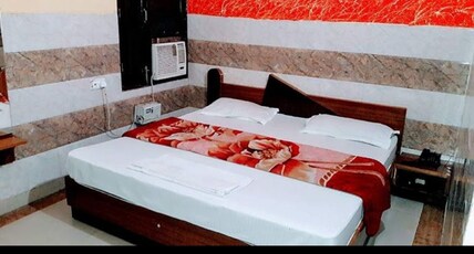 Bharat Reisdency Near Bust Stand Room Type - Deluxe AC Room with parking