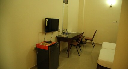 Kallada Residency Kodungallur Room Type - AC DELUXE