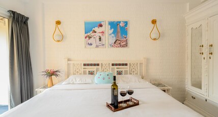 Santorini Cave by BacchusHomes Room Type - Santorini Cave by BacchusHomes