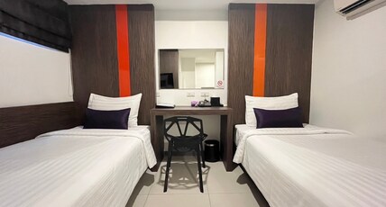 Cubic Pratunam Room Type - Standard Twin Room