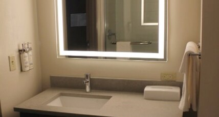 SOUTHFIELD STAY, an IHG hotel Room Type - 1 King Studio Suite