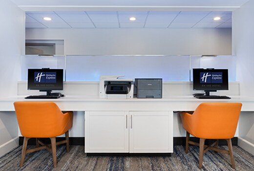 Holiday Inn Express & Suites CINCINNATI RIVERFRONT