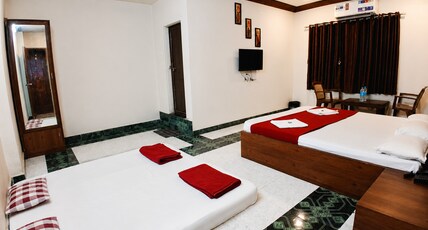 J J Lodging Room Type - Family dormitory hall with mattresses J J Lodging Room Type - Family dormitory hall with mattresses