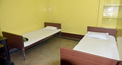 Hotel Deluxe Residency Room Type - Deluxe Non AC with free Wi-Fi