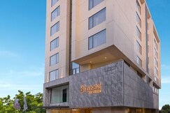 Biznotel by Pride Motera