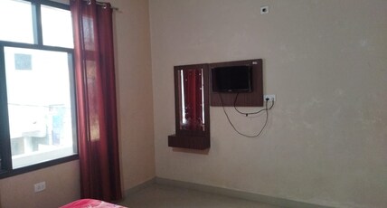 Aayna Palace Room Type - Triple Bed Room NON AC