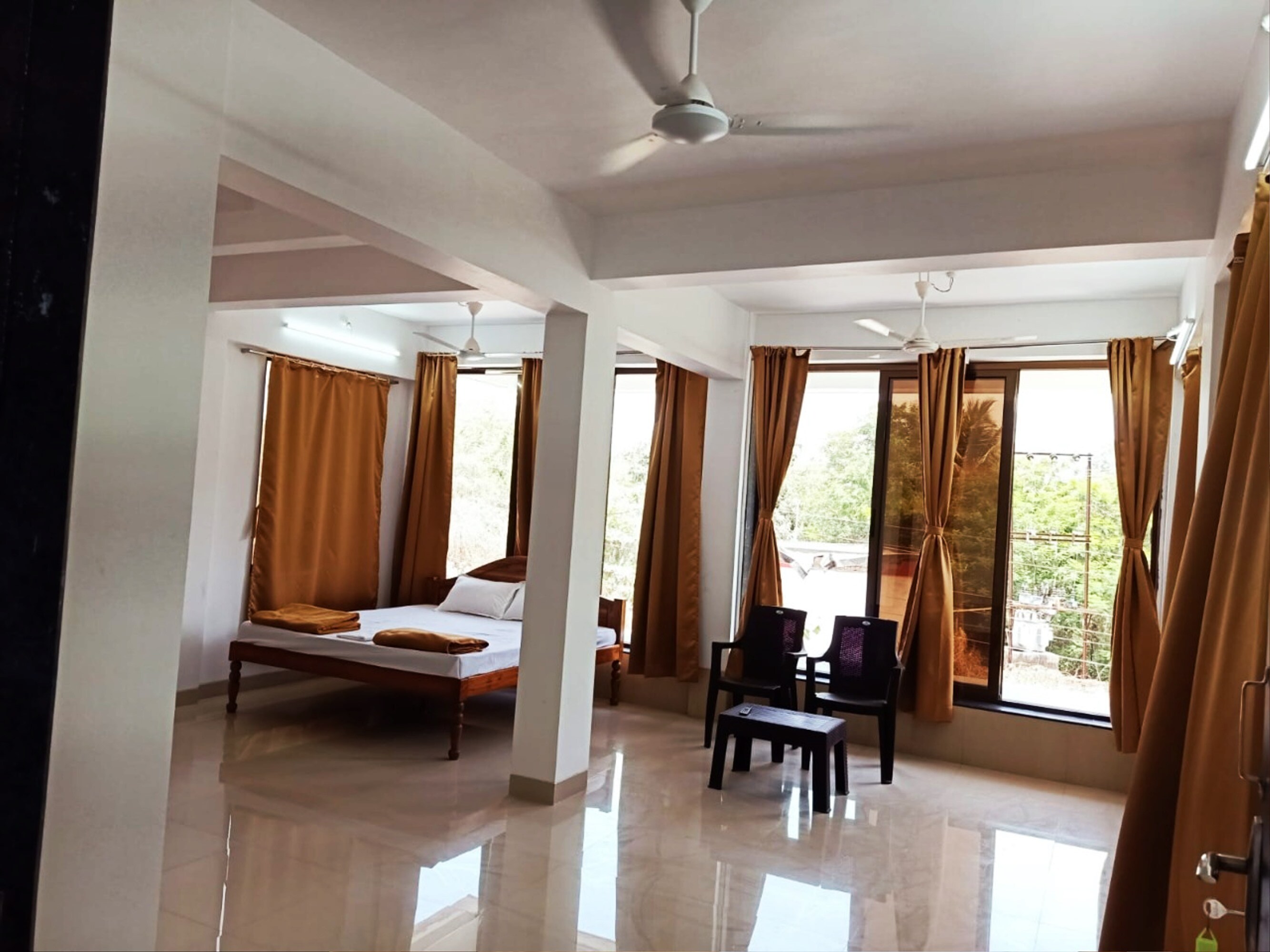 Kihim Holiday Home - Tap to explore photos