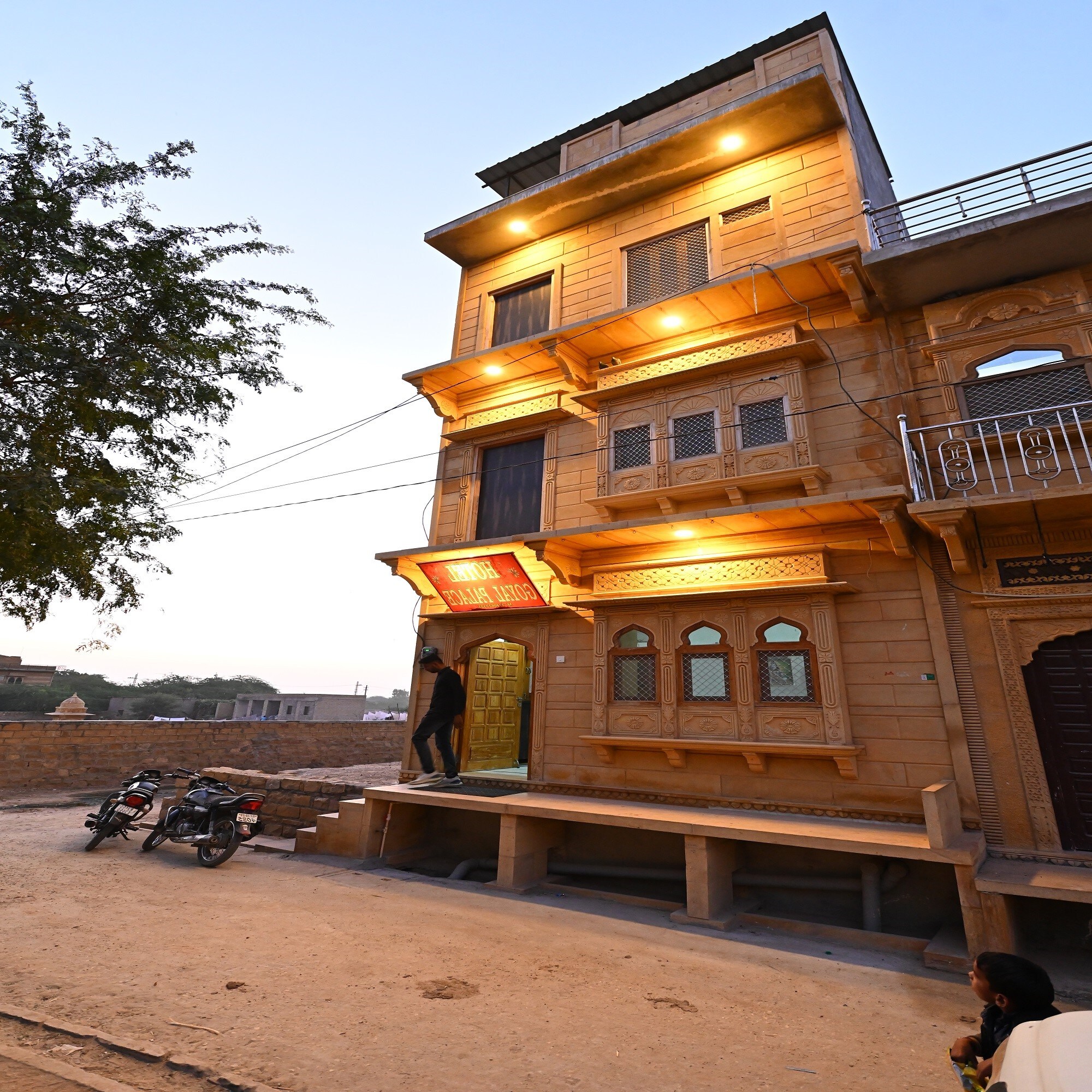 Goyal palace - Tap to explore photos