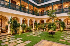 Rooms of First Courtyard