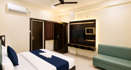 Hotel Sunrise Room Type - Deluxe Room
