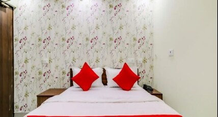 Hotel Rudra Guest Inn Room Type - Deluxe