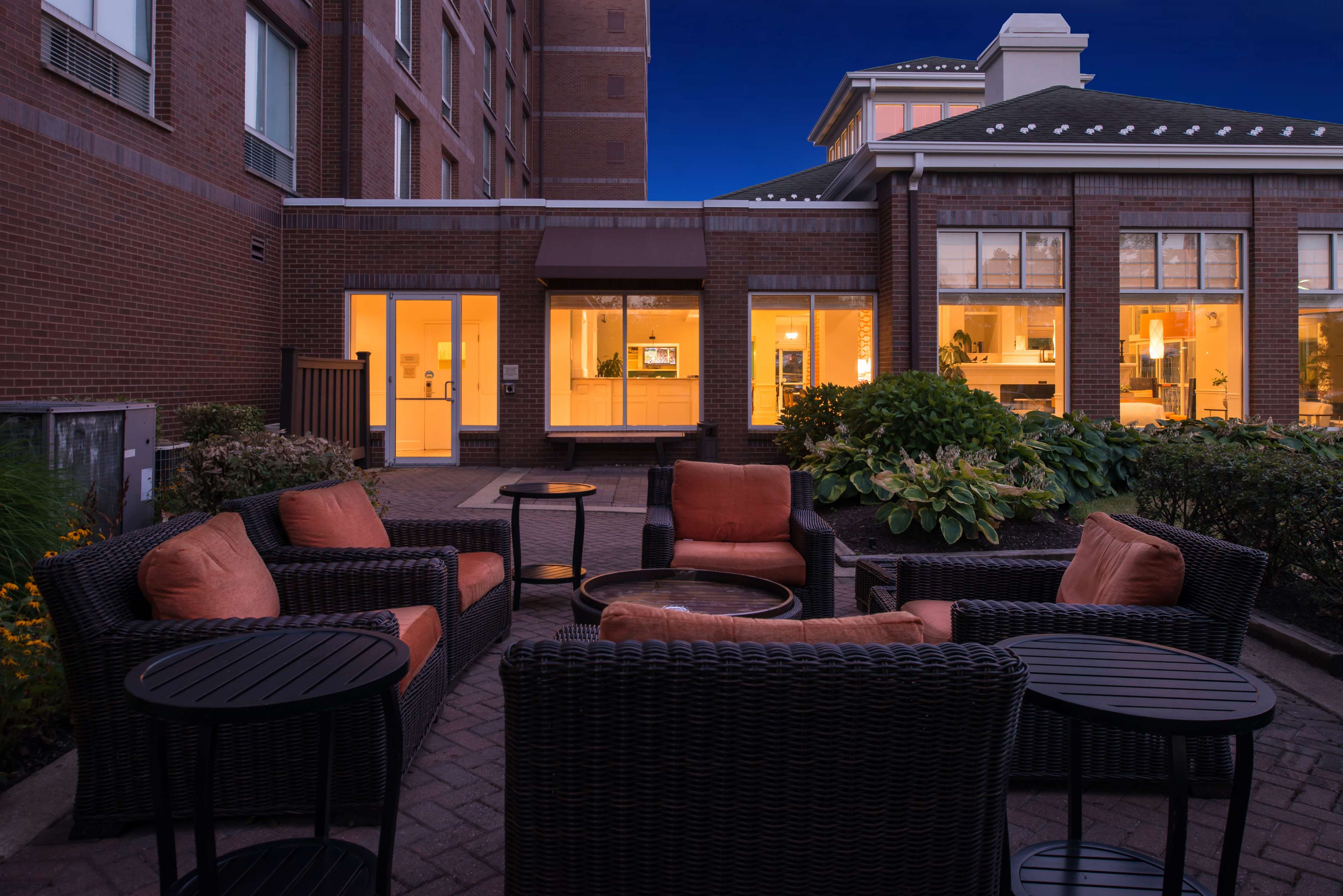 Hilton Garden Inn Baltimore/White Marsh - Tap to explore photos