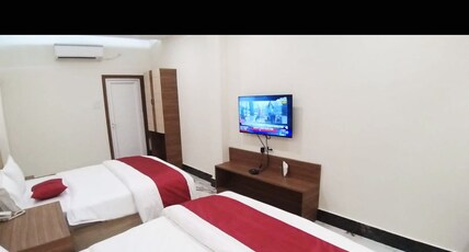 Hotel Aarti Room Type - Deluxe
