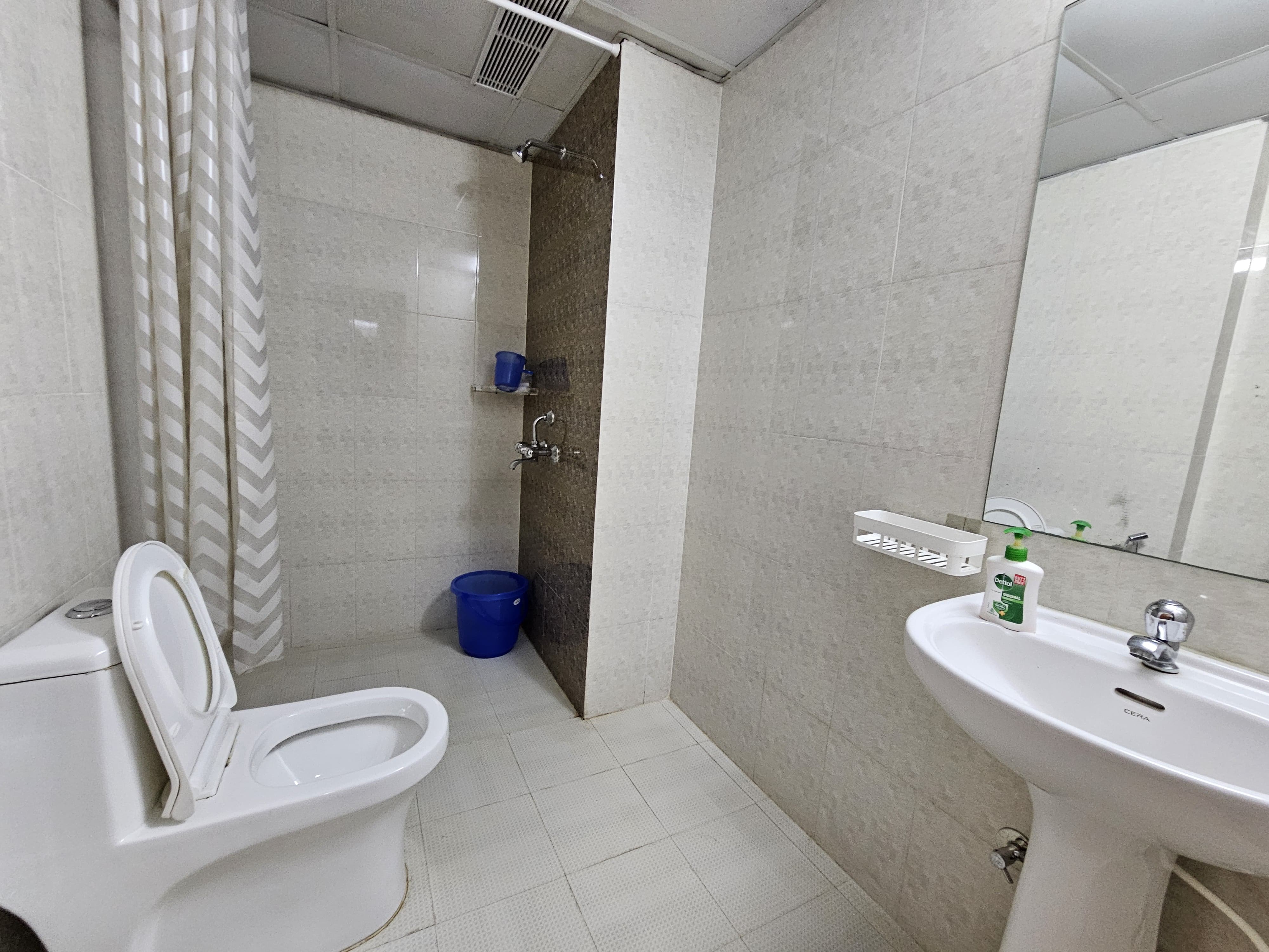 ROTARA HOTEL (B&B 1.1 K.m from MG MARG) - Tap to explore photos