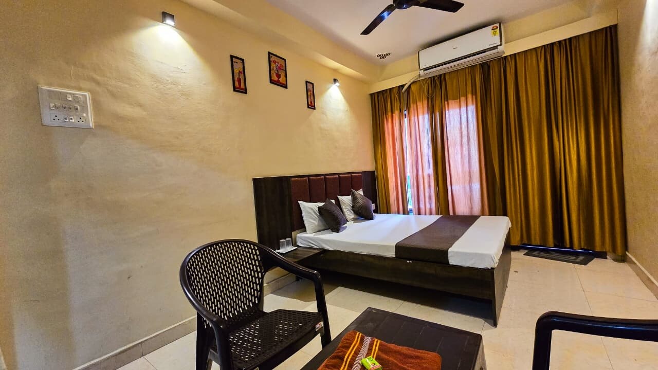 Shivalay - Premium Homestay Ujjain - Tap to explore photos