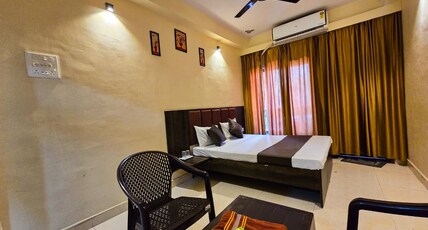 Shivalay - Premium Homestay Ujjain Room Type - Premium Family Suite 101