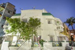 Hotel O RS Guest House