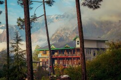 Chalo Chhalal hotel cafe