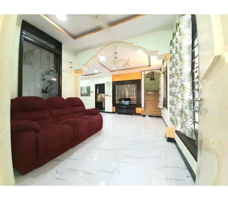 Entire 3 Bhk Duplex house with terrace garden - Tap to explore photos