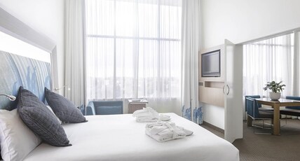 Novotel Tainui Hamilton Room Type - Suite With 1 King Bed