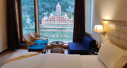 Hotel Kunwar Residency Room Type - Suite Room with Private Balcony, Laxman Jhula and Ganga View