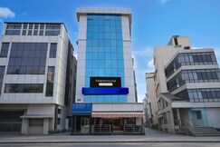 Super Townhouse Richmond MG Road Metro Formerly Richmond Residency