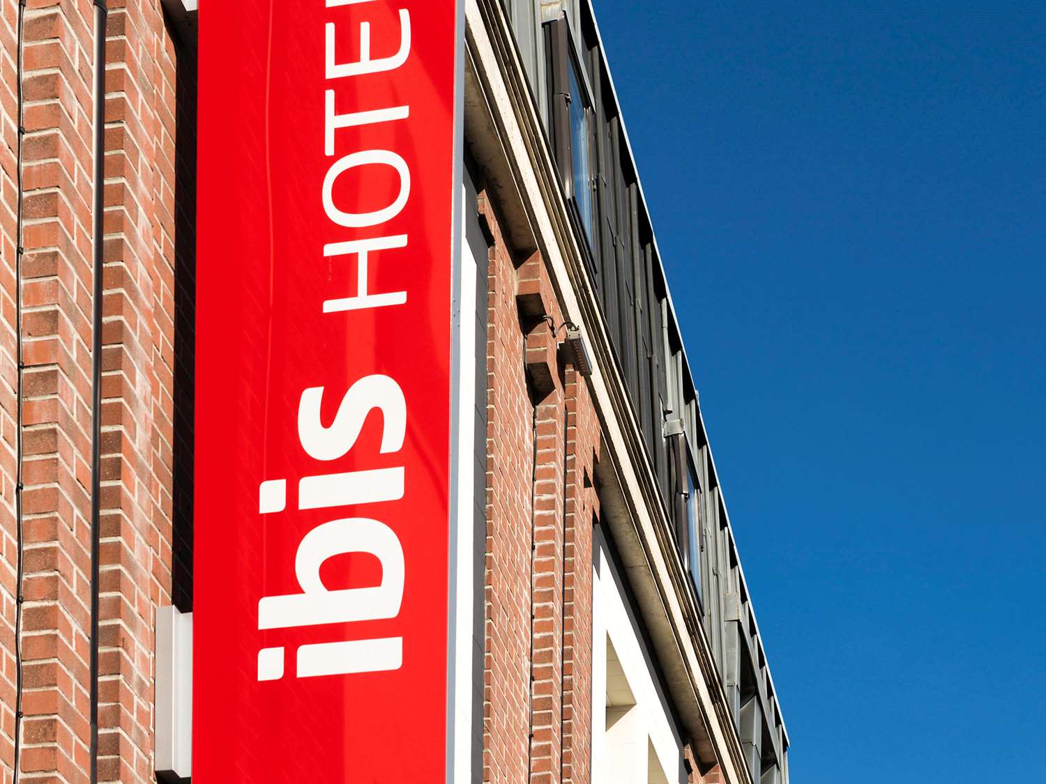 ibis Lille Lomme Centre - Tap to explore photos