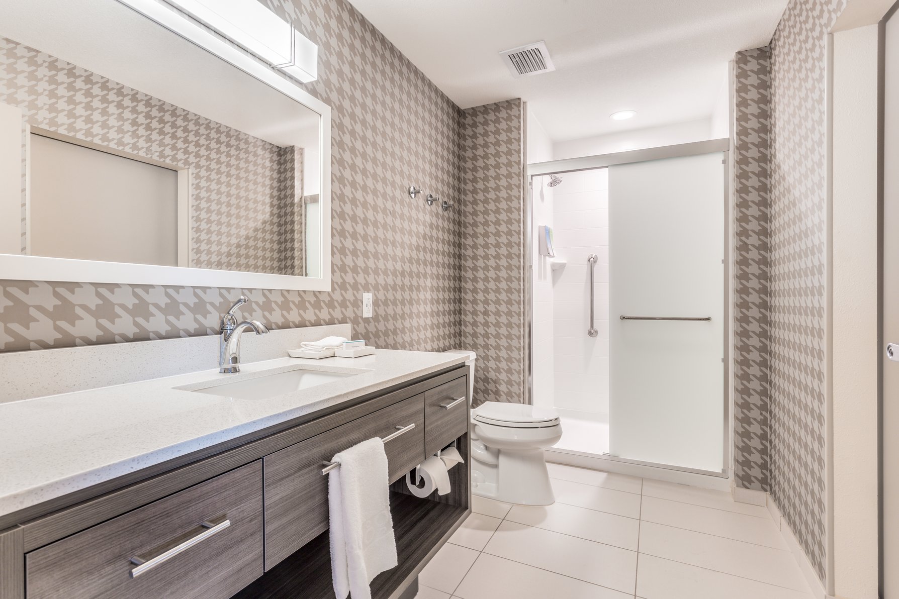 Home2 Suites by Hilton Indianapolis Northwest - Tap to explore photos