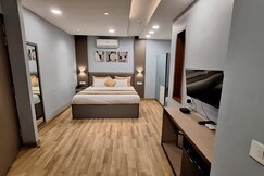 Western Blu Paschim Vihar