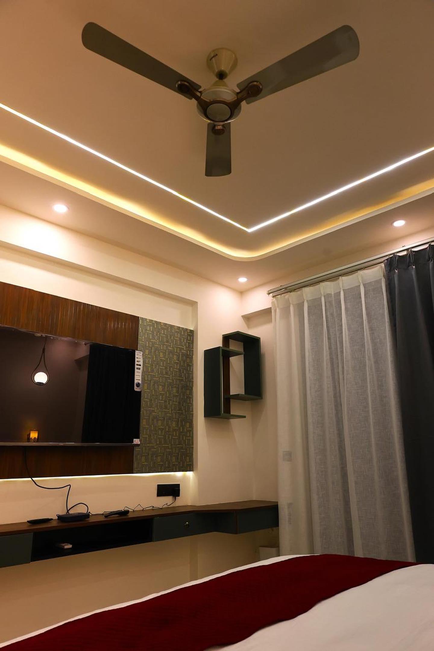 Flat in Lucknow at omaxe hazratganj - Tap to explore photos