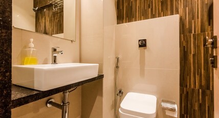 Capital O Hotel Konar Inn Room Type - Deluxe with City View