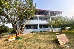 Himalaya View Resort : Hotel and Restaurant