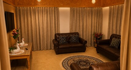 Lakeside Mountain Retreat Mountain Lake View Room Type - Lakeside Mountain Retreat Mountain Lake View