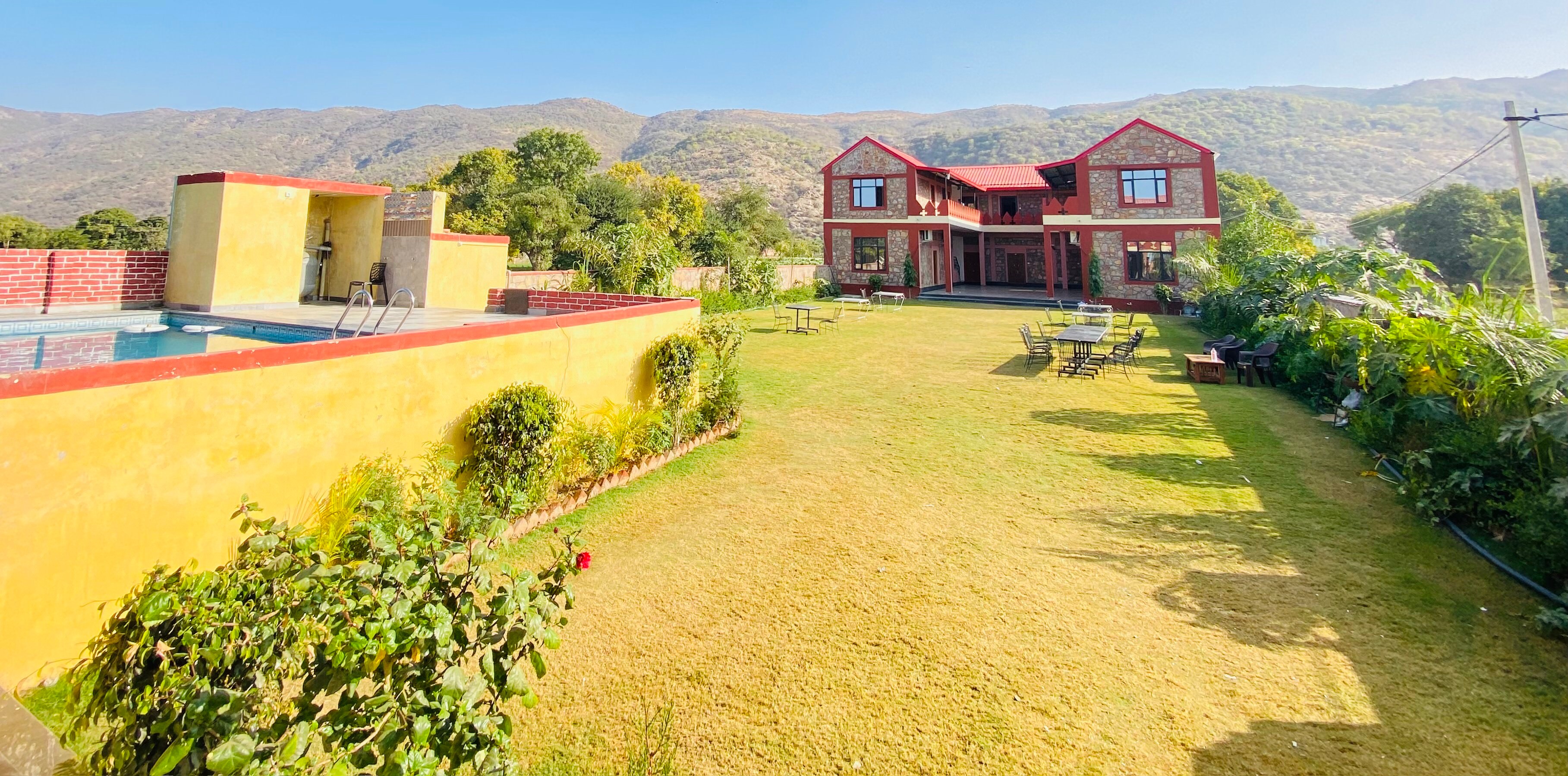Pushkar Retreat Resort - Tap to explore photos