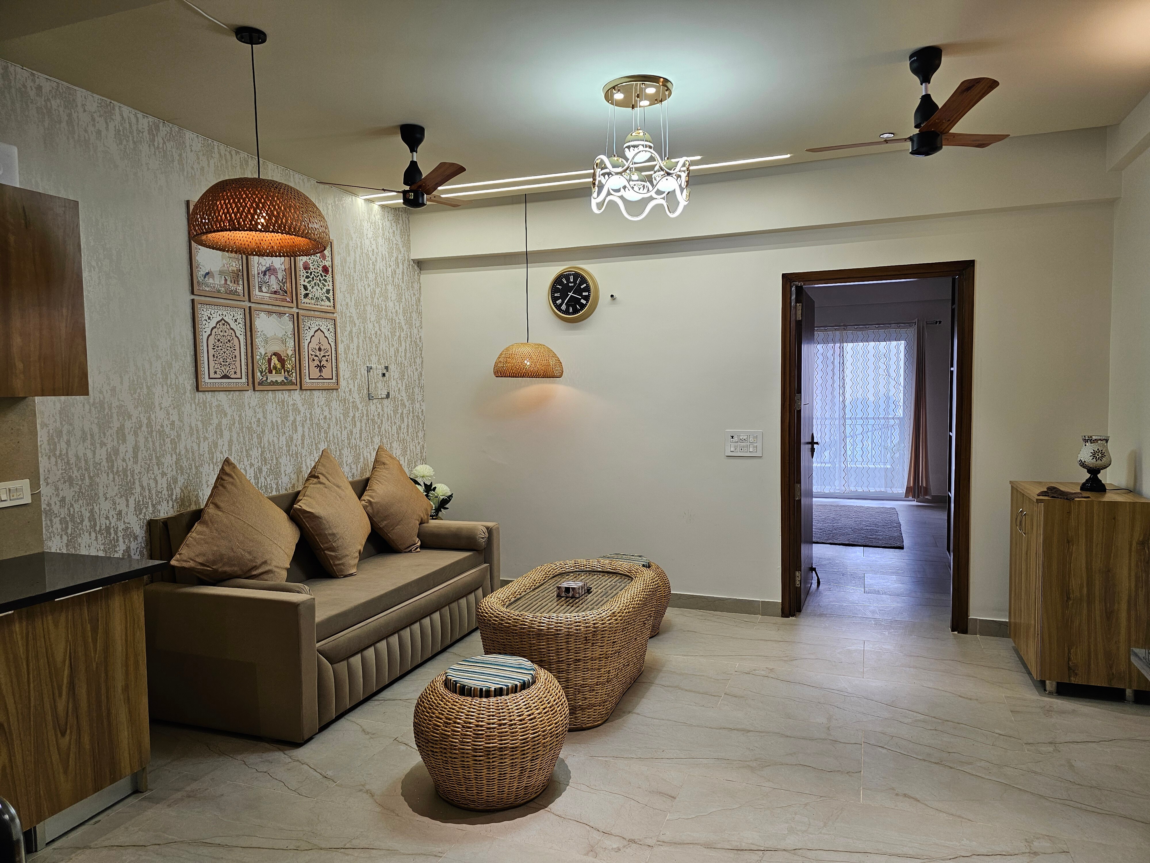The Barrum Cozy 1BHK Apartment in Kuthal Gate - Tap to explore photos
