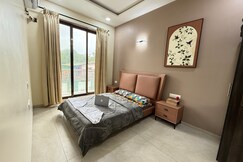 White Forest Villa's