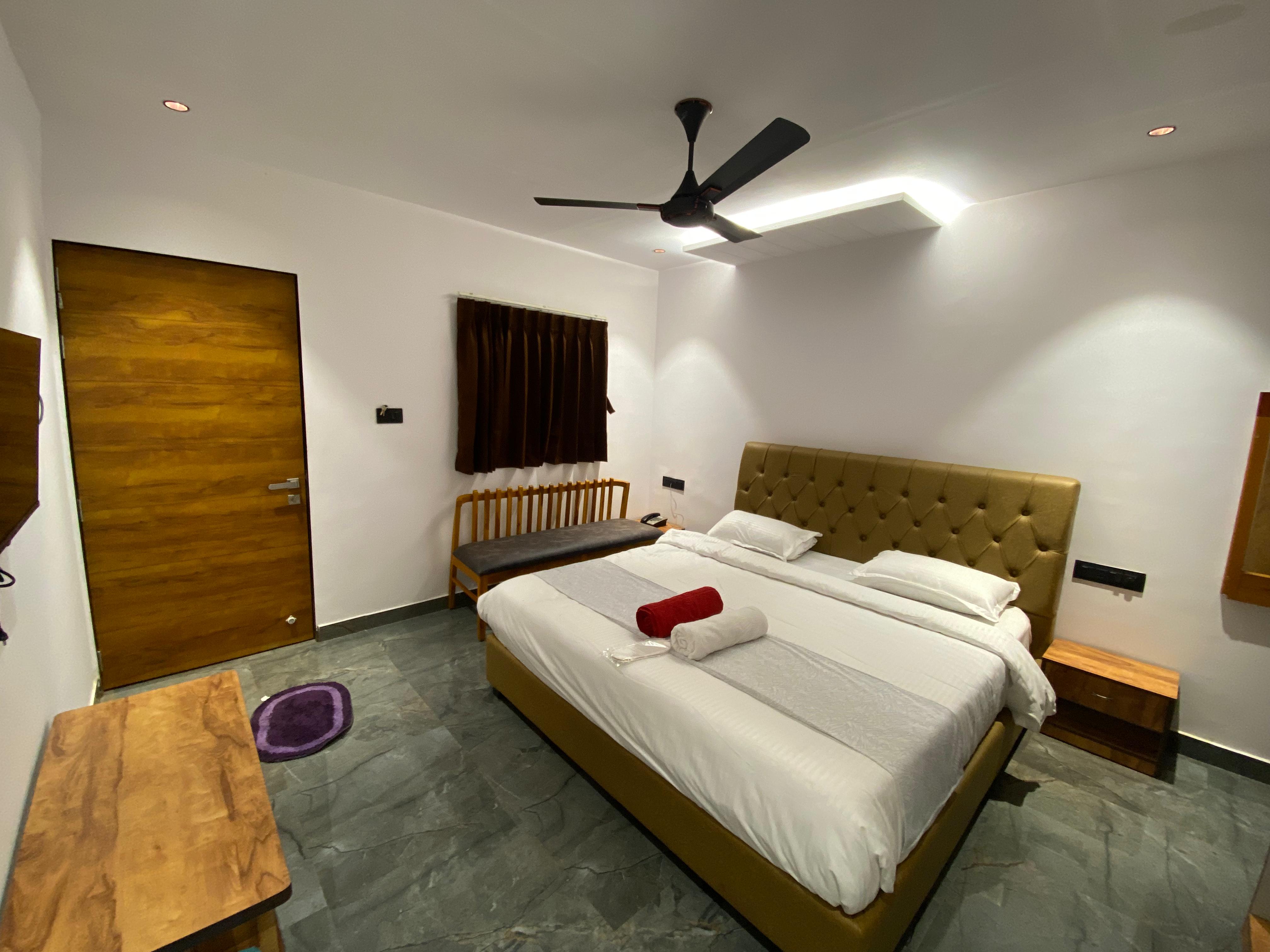Param Resort - Tap to explore photos