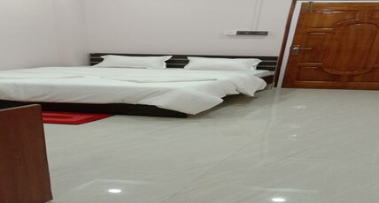 Hotel Bhargav Inn Room Type - Deluxe room(AC)