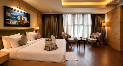 Hotel Silk House Premier Room Type - Premium Room- King Bed Hotel Silk House Premier Room Type - Premium Room- King Bed