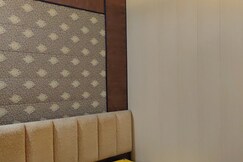 Photos of Maan sarover paying guest house 