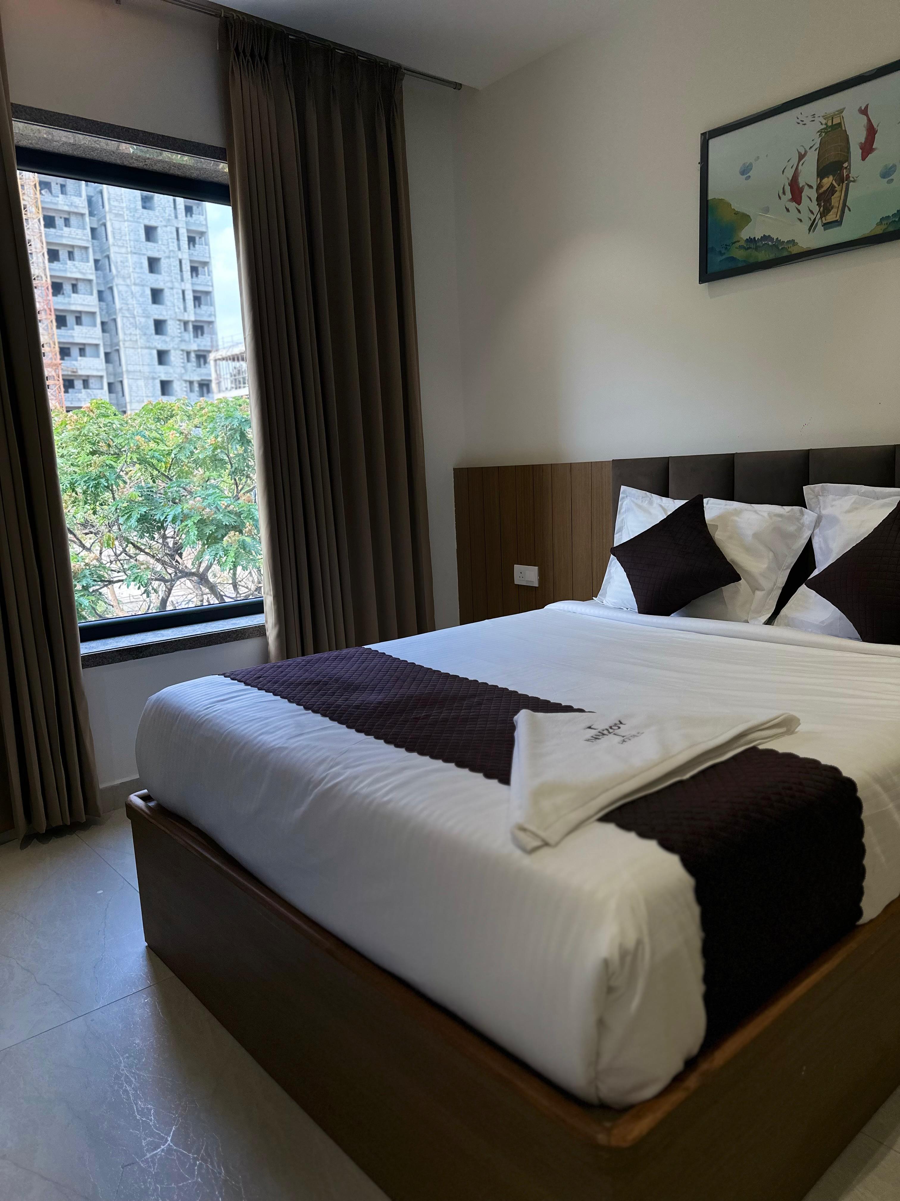 Innzoy Hotels - DLF Road - Tap to explore photos