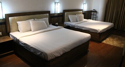 Hotel Nirvana Elevate Laxman Jhulla Room Type - family room with balcony